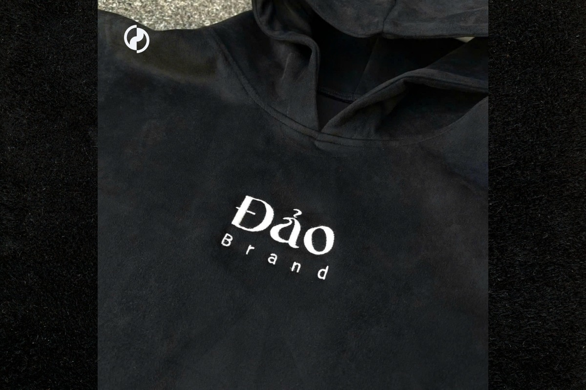 Áo hoodie được làm từ chất liệu da lộn